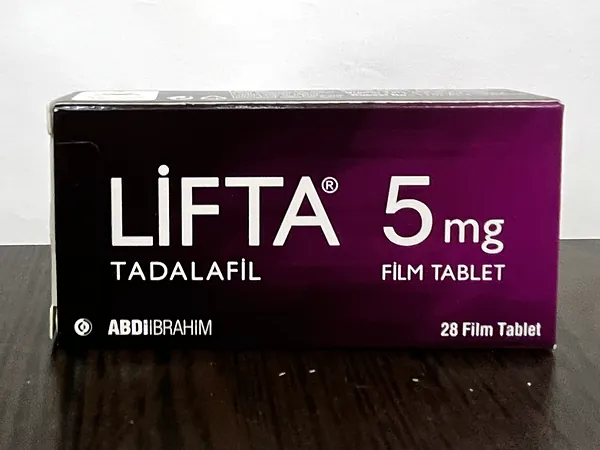 Abdi İbrahim Lifta 5 mg tadalafil kutusu yakın çekim